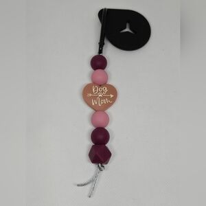 NWT Handcrafted Beaded Dog Dog Mom Heart Poop Bag Holder